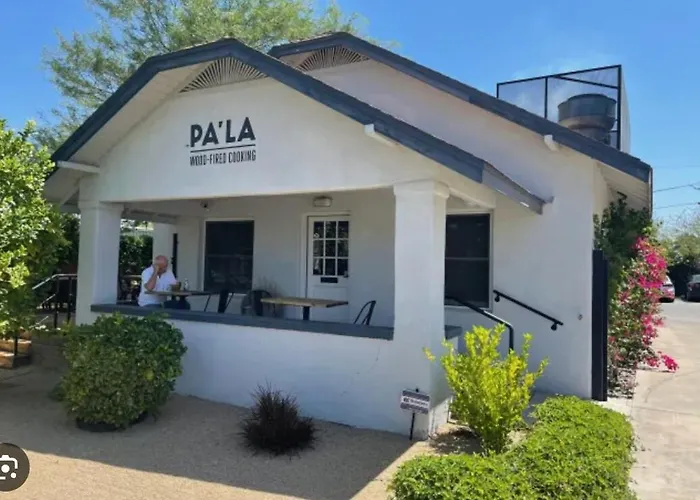 Modern 3br With Private Yard *