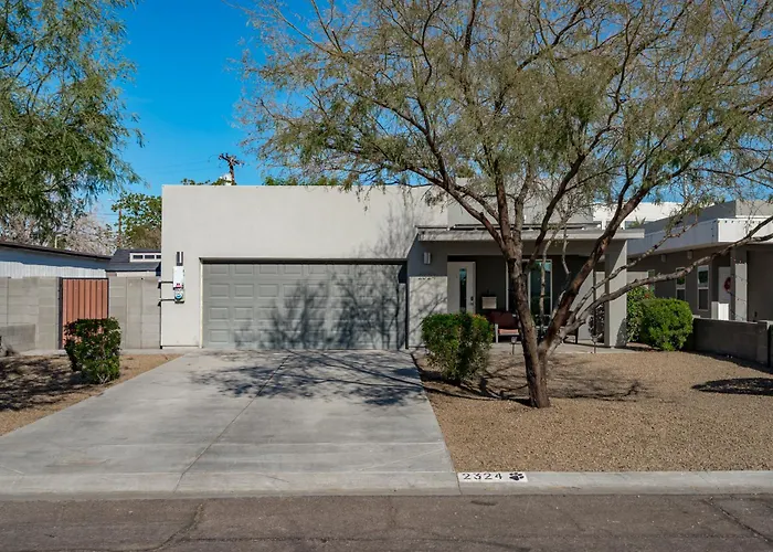 Modern 3br With Private Yard * Phoenix